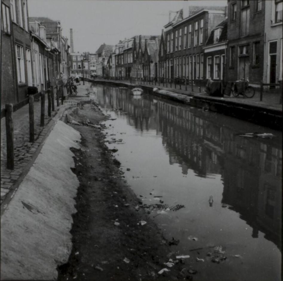 1957 r Oude Rijn.jpg
